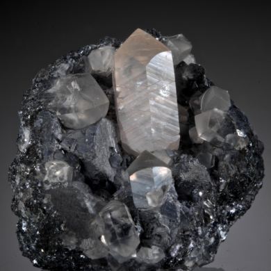Smithsonite on Galena 