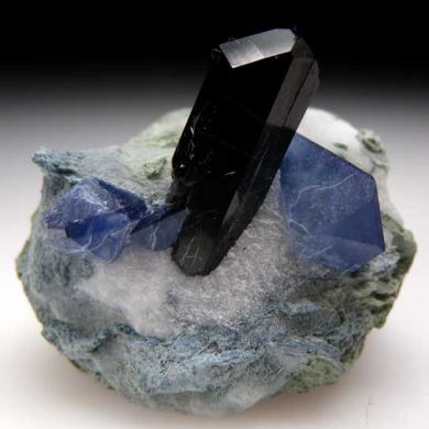Benitoite with Neptunite