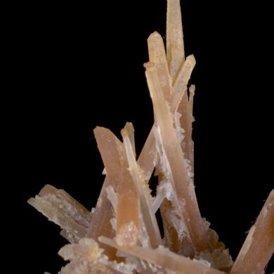 Quartz - red acicular form