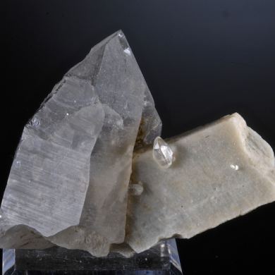 Topaz on Microcline with Quartz