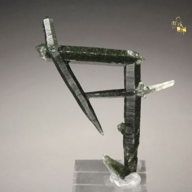 QUARTZ with CHLORITE inclusions