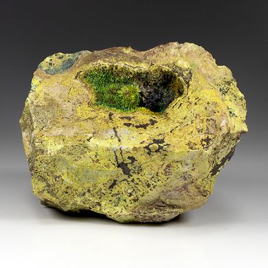 Cuprosklodowskite with Sklodowskite