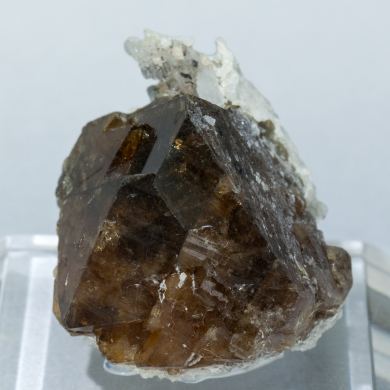 Scheelite with Quartz and Calcite