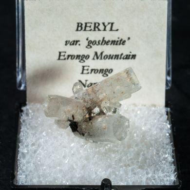 Beryl (variety goshenite) and Schorl