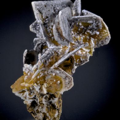 Wulfenite with Calcite, Plattnerite and Mimetite