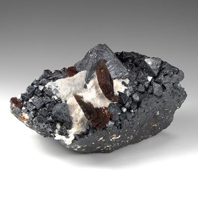 Franklinite with Zincite